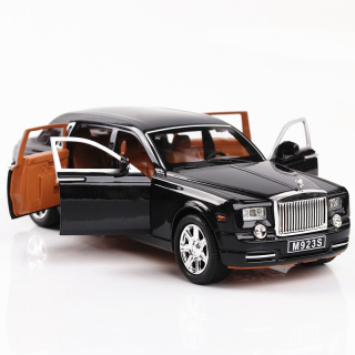 1:24 Rolls-Royce Phantom Black Autíčko
