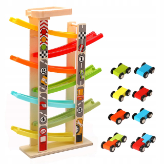 Drevená šmykľavka + cars 8 automobilov sledujú 739