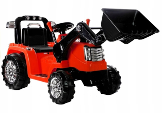Elektrický traktor so zlým pilotom bezplatne zasiahnutý