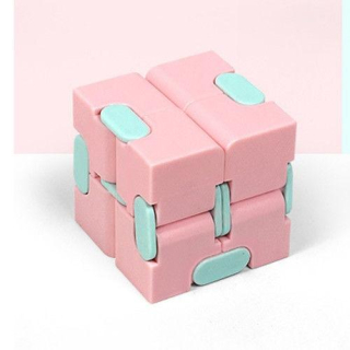 Fingersip Cube Macaron Neobmedzené bludisko dekompresia