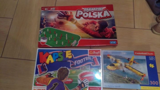 Stolný futbal hry, čiapky a hádanky