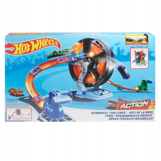 Hot Wheels SET PNEU + Twisted Toy GJM77