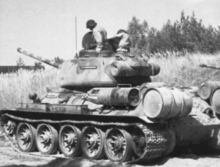 Taliančina Ruská tank T 3 4/85
