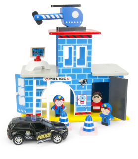 Police Station + Range Rover Evoque auto