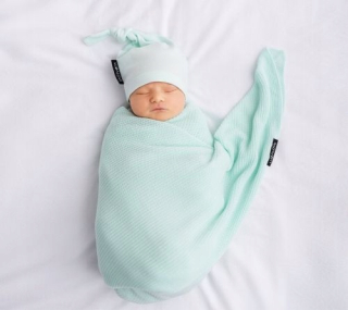 Prikrývka, prehozy na posteľ - Pletená pokrývka Lullalove - mincovňa hmla
