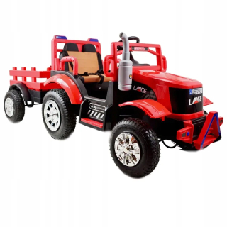 Mega veľký traktor s kolesami načerpanými prívesom