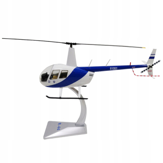 Model 1:32 R44 s dekoráciou na bielom displejom