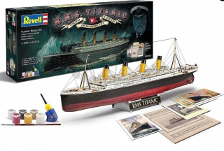 Modelovať lepenie R.m.s. Titanic - 100. Narodeniny