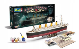 Plastová R.m.s. Titanic 100. výročie