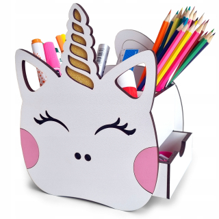 Riaditeľ organizátora pre ceruzku Desk Unicorn
