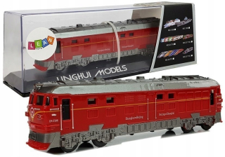 Pendolino vlak lokomotívy Disk so svetlami a DZ