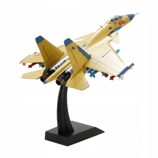 Simulácia modelu lietadla na stupnici 1/48 dekor