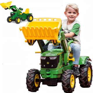 Pedálový traktor John Deere čerpa prémiové kolesá