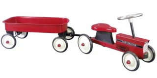 Traktor s kovovým retro prívesom